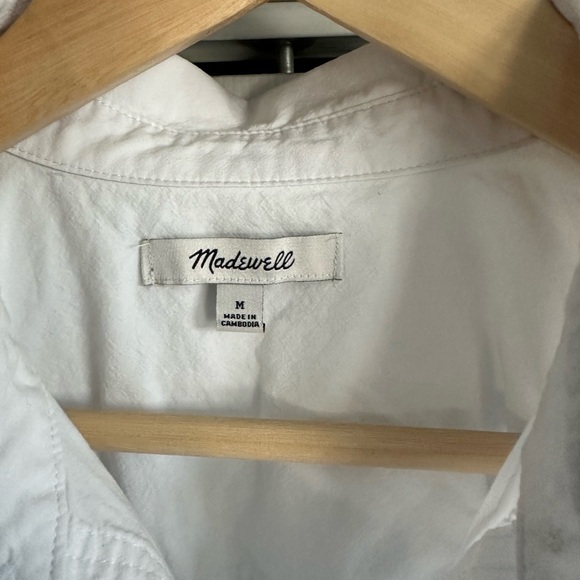 Madewell Signature Poplin Short Sleeve Button-Down - Picture 3 of 5
